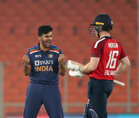 Shardul Thakur returned with the figures of 3-42 in the fourth T20I | Getty Images