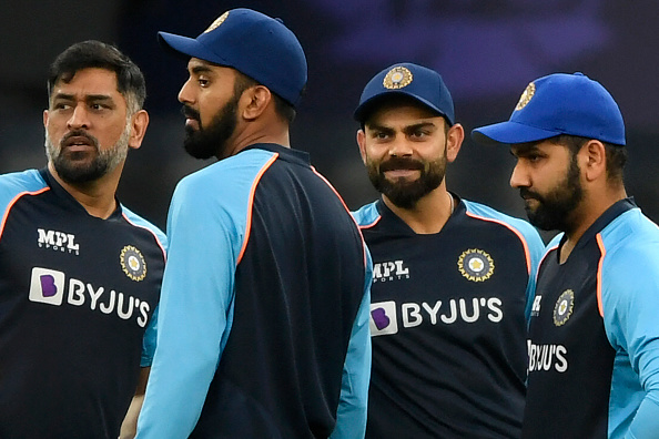 MS Dhoni with Rahul, Kohli and Rohit during T20 WC 2021 | Getty