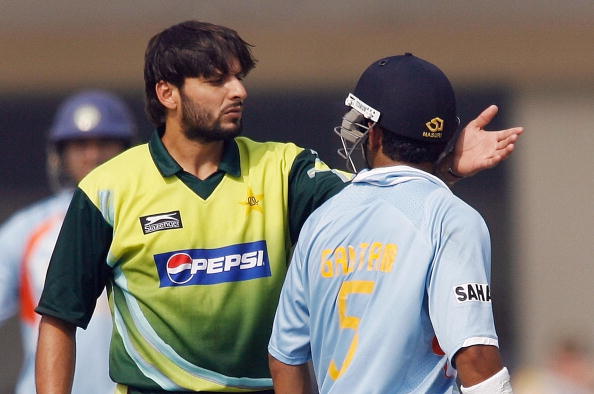 Shahid Afridi (L) and Gautam Gambhir (R) in one of their banters | Getty Images