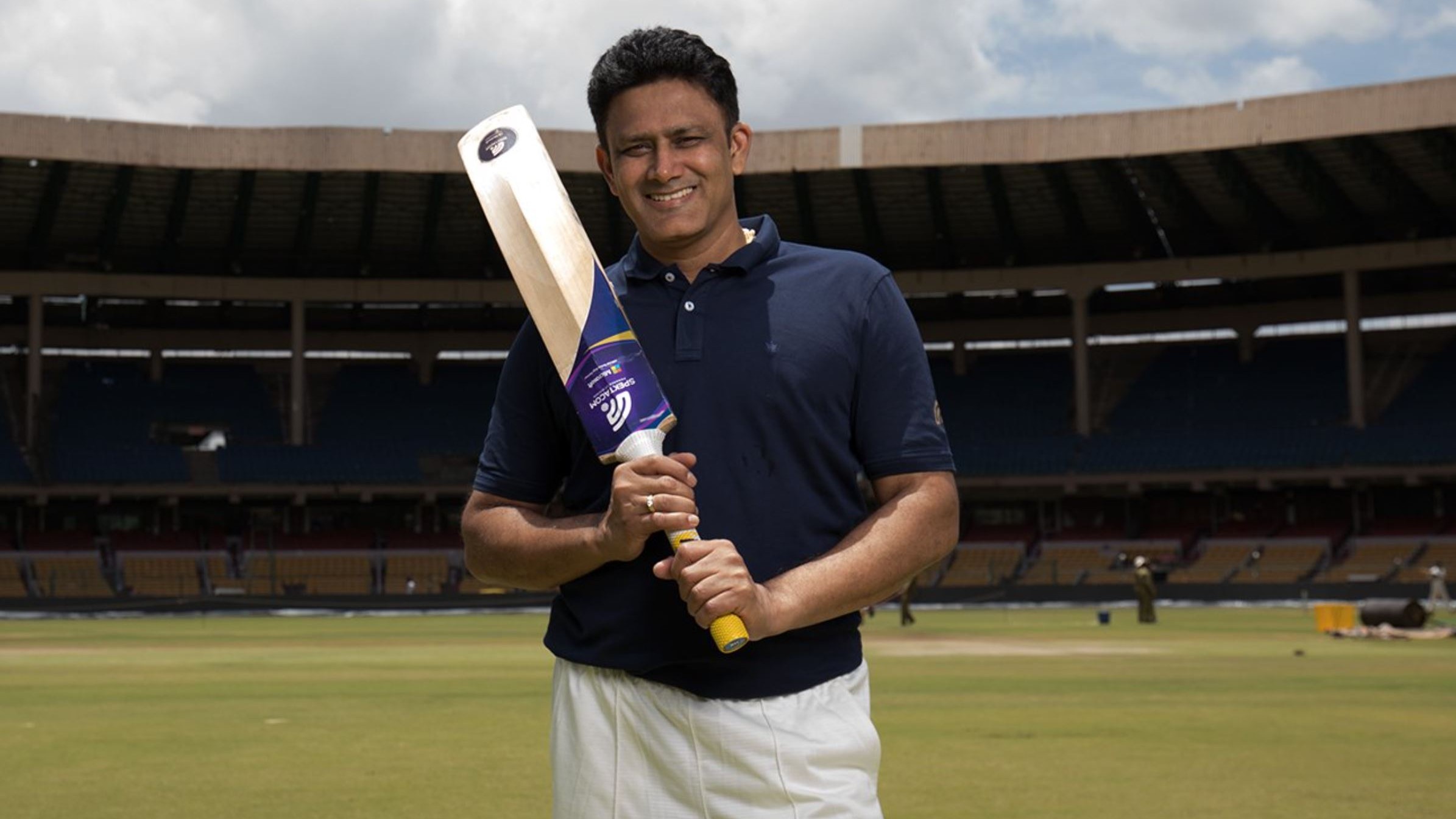 Бита сильней. Anil Kumble. Анил Эльтер. Адзума бита. Bat in Cricket is used to.