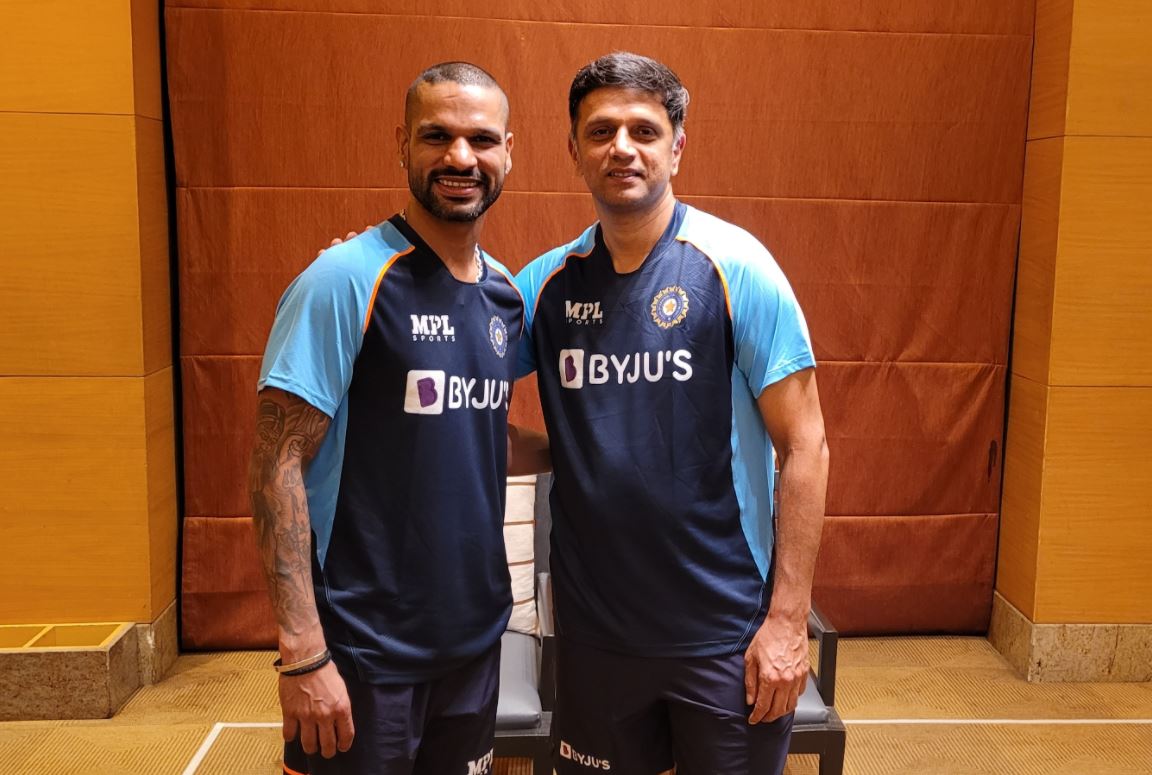 Indian skipper Shikhar Dhawan with coach Rahul Dravid | Twitter