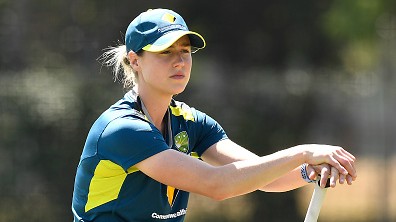 Ellyse Perry ruled out of New Zealand series after re-injuring hamstring 