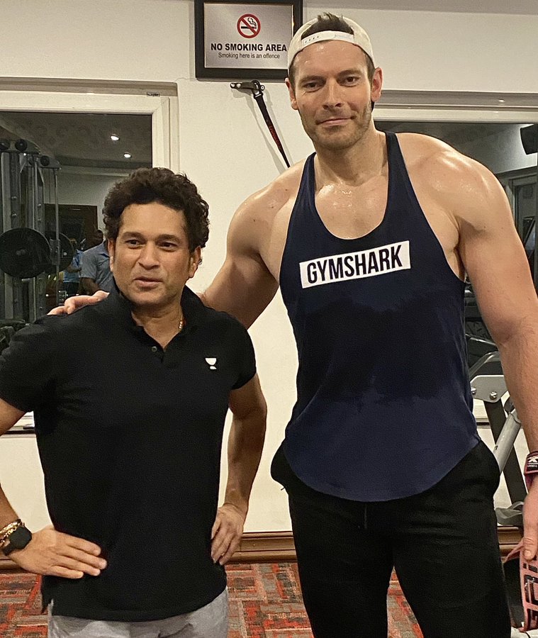 Sachin Tendulkar and Chris Tremlett in the gym | Chris Tremlett Twitter