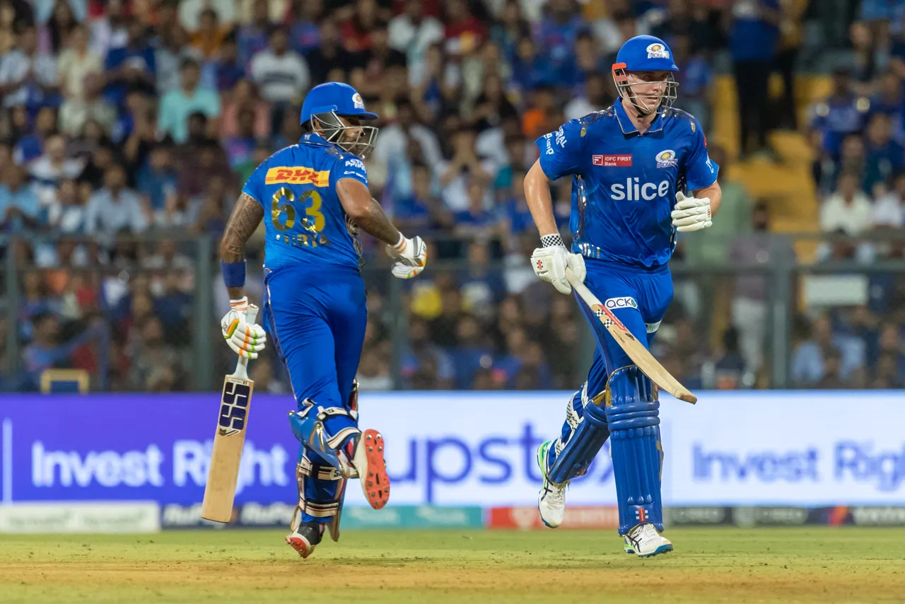 Cameron Green and Suryakumar Yadav's fifties kept MI on track | BCCI-IPL