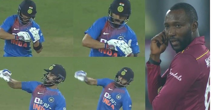 Virat's notebook celebration in front of Williams