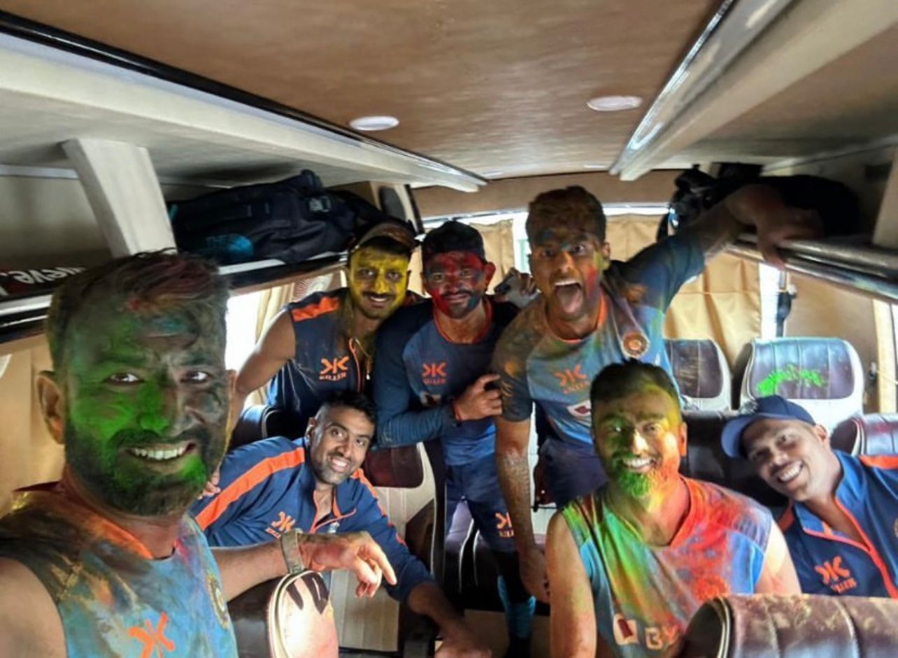 Team India celebrates Holi | Instagram 
