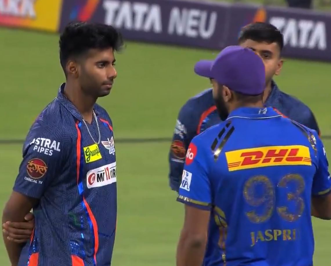 Mayank Yadav and Yash Thakur listening intently to Jasprit Bumrah | IPL