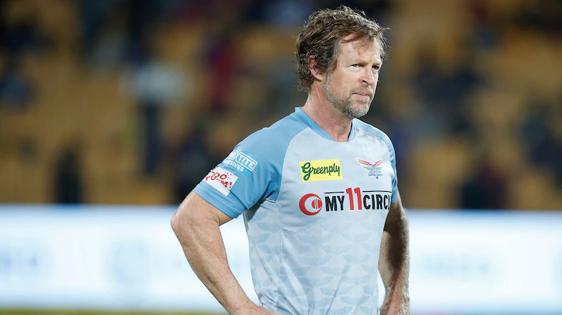 Jonty Rhodes in contention to join Indian team as fielding coach- Report  