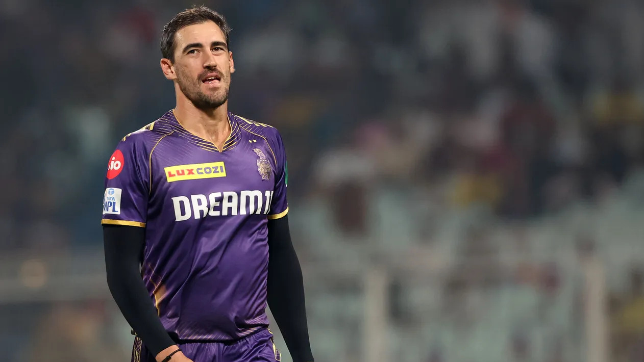 IPL 2024: “24.75 crores down the drain”- Fans go on meme fest as Mitchell Starc taken to cleaners in KKR v SRH match