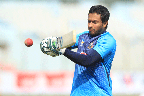 Shakib will return to training next month | Dhaka Tribune