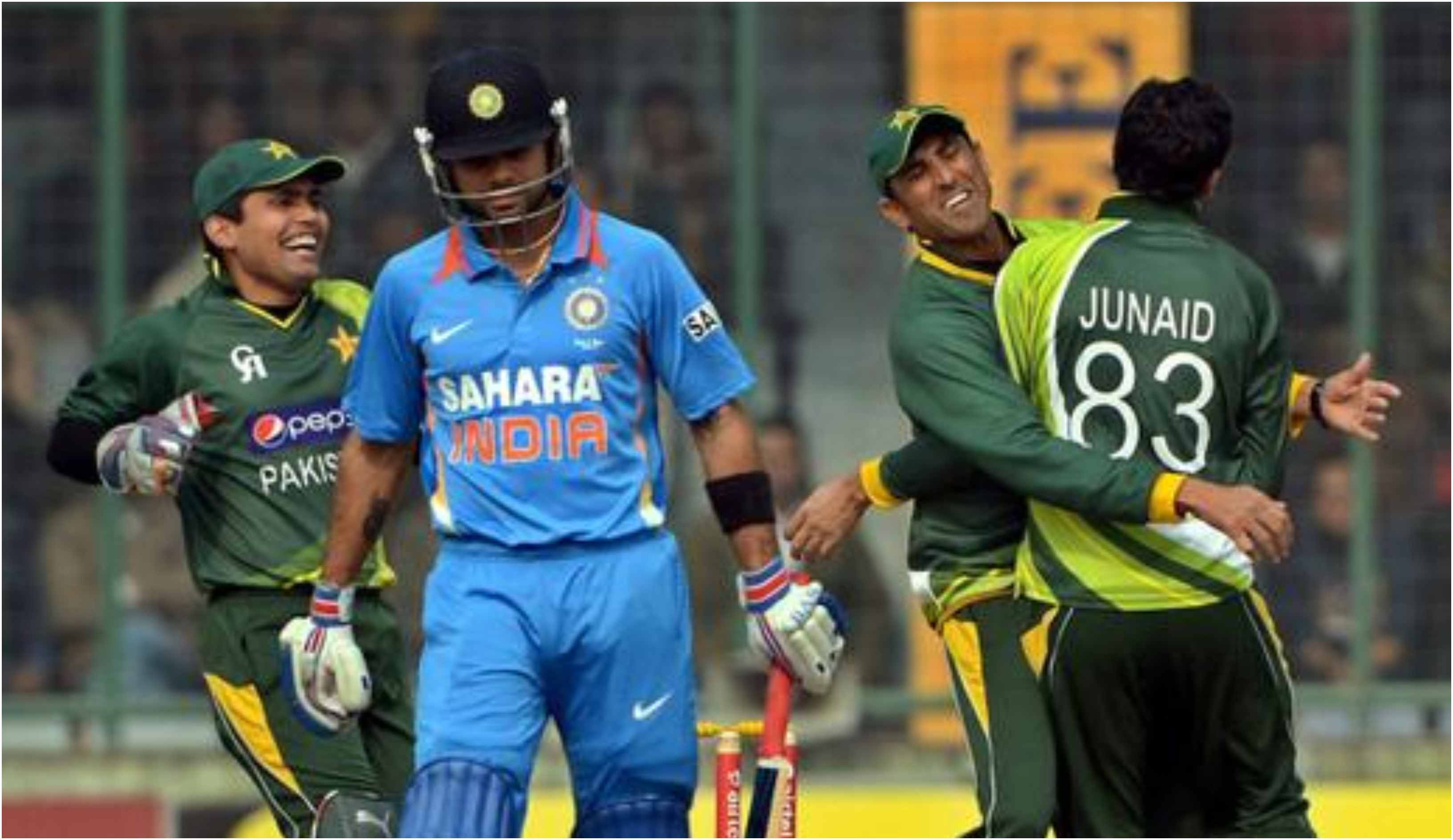 Junaid Khan celebrates Virat Kohli's wicket in 2012-13 series | Facebook