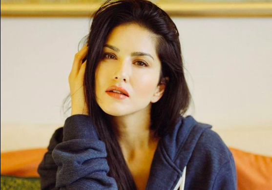 Sunny Leone picked MS Dhoni as her favorite cricketer