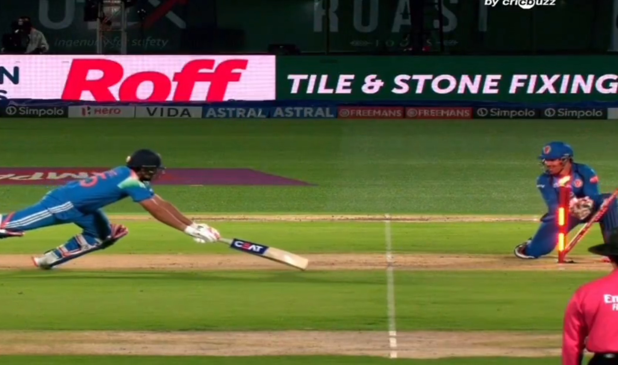 Rohit Sharma made 16 runs in 16 balls before getting run out | X