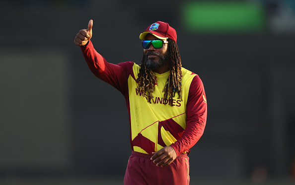 T20 World Cup 2021 Checking For Sandpaper Barmy Army Jokes After Gayle Checks Warners Pocket