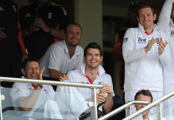 Tim Bresnan with Jonathan Trott, James Anderson and Eoin Morgan