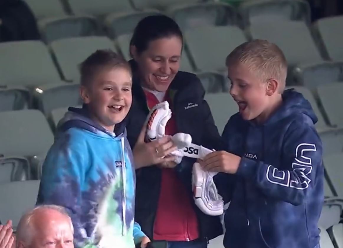 The young with his family enjoying the gift from Warner | CA Twitter
