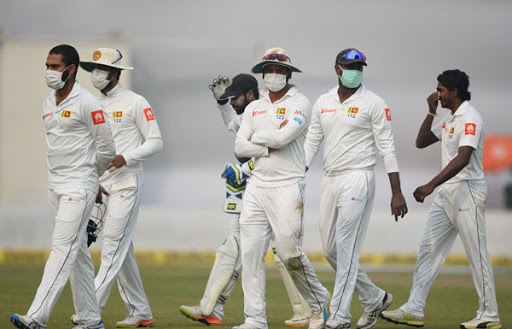 Sri Lankan Test team wearing anti-pollution masks | AFP