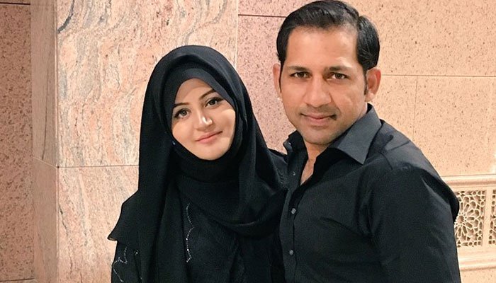 Sarfaraz Ahmed and Khushbhakt | Twitter