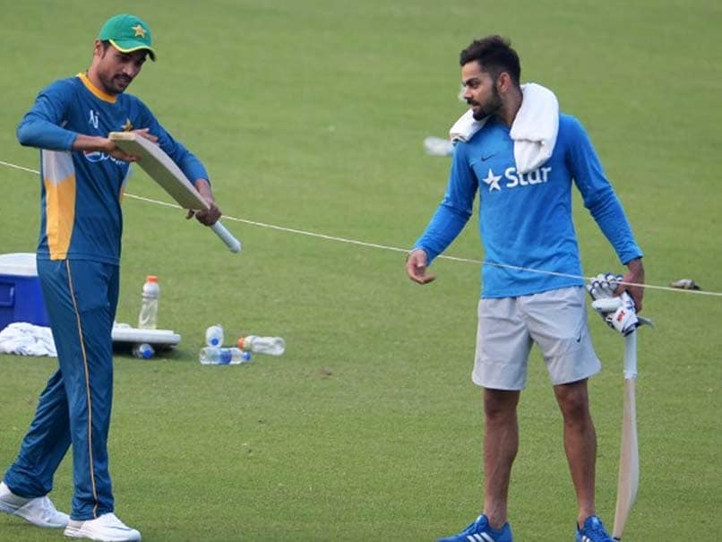 Virat Kohli gifts Mohammad Amir a bat before the 2016 T20 World Cup clash | X