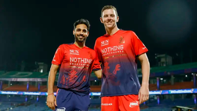 Bhuvneshwar Kumar and Josh Hazlewood | BCCI-IPL
