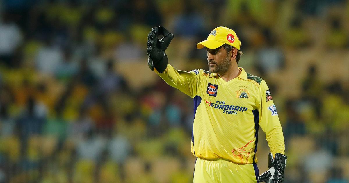 MS Dhoni was retained as captain by CSK before IPL 2024 auction | X