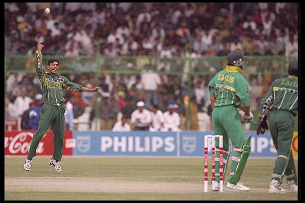 Saqlain Mushtaq holds the record of most ODI wickets (69) in a calendar year. (photo - Getty) 