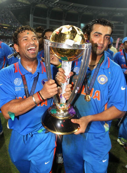 Sachin Tendulkar and Gautam Gambhir with the World Cup trophy | Getty