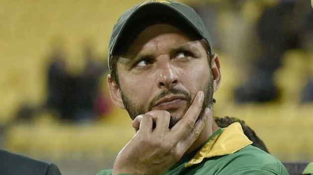 Shahid Afridi tests positive for COVID-19; asks fans to pray for him