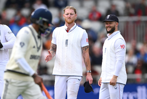 Ben Stokes approaching Ravindra Jadeja for handshake with 15 overs left in day's play | Getty