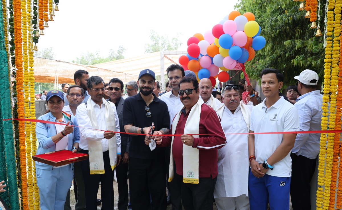 Virat Kohli at ribbon cutting ceremony of his coach Rajkumar Sharma's academy | DPS X