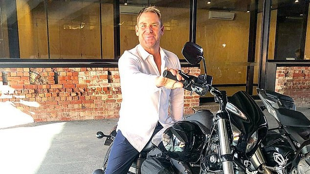 Shane Warne injured in motorbike accident in Melbourne