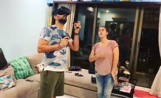 Hazel Keech interrupts Yuvraj Singh’s gaming session | Instagram 