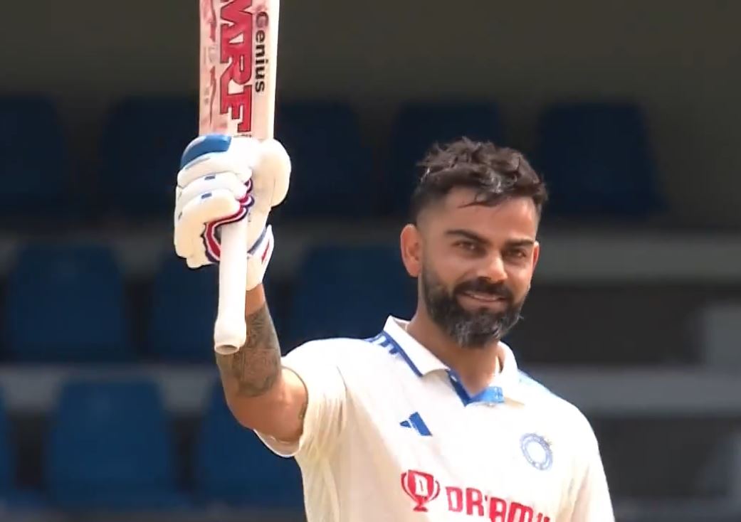 Virat Kohli celebrates a brilliant century | Twitter