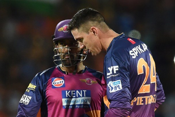 MS Dhoni and Kevin Pietersen for RPS in IPL 2016 | Twitter