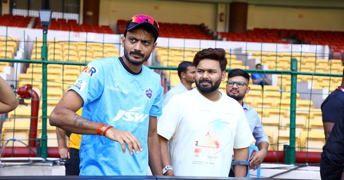 Akshar Patel with Rishabh Pant | DC X