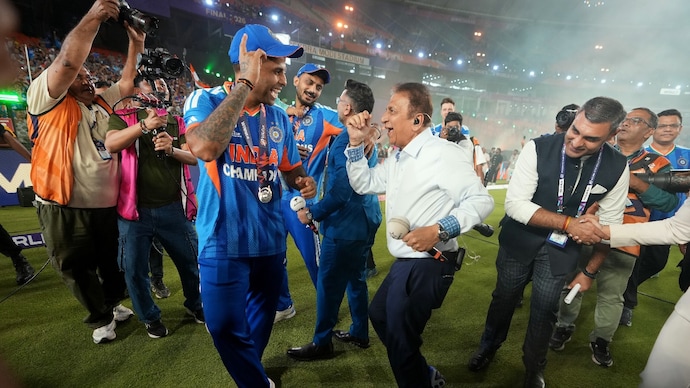 Suryakumar Yadav and Sunil Gavaskar dance in joy after India's T20 WC 2026 win | X
