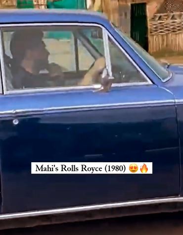 MS Dhoni driving his Rolls Royce in Ranchi | Instagram