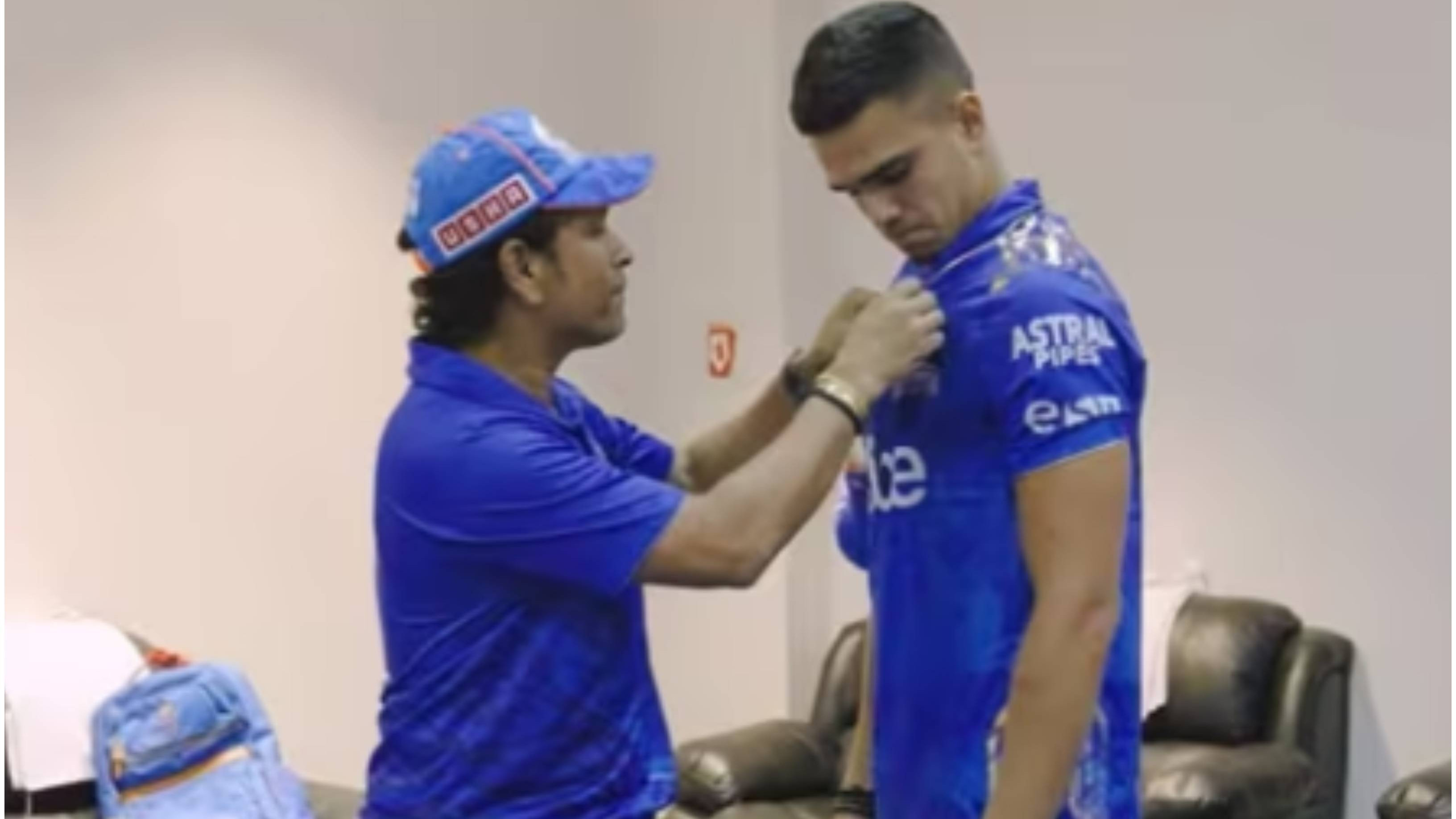 IPL 2023: WATCH - Arjun Tendulkar receives special badge from father Sachin after his last over heroics against SRH