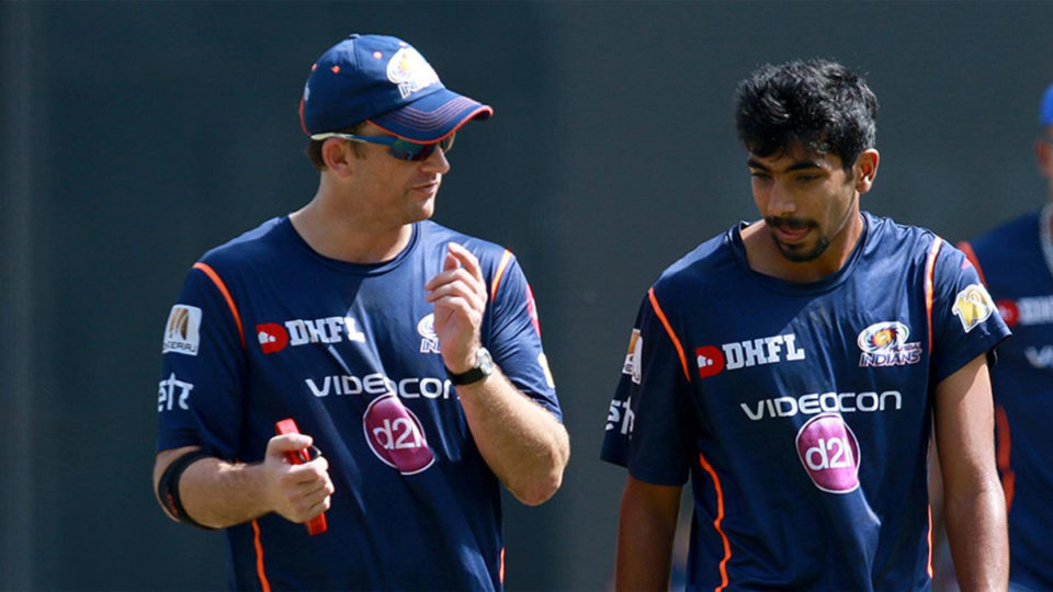 Jasprit Bumrah with Shane Bond | MI Twitter