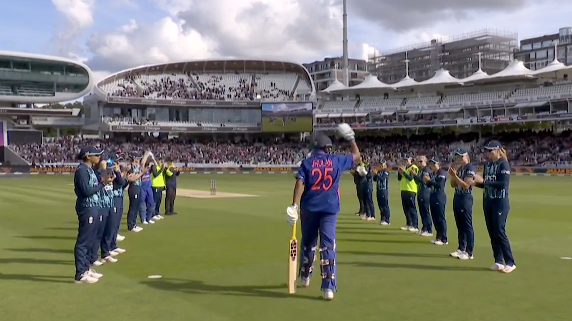 WATCH: Jhulan Goswami receives 'guard of honour' from England players in her farewell match