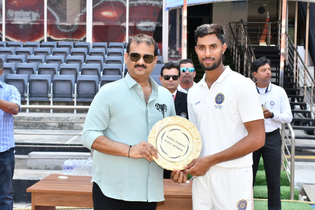 HCA chief with Tilak Varma, Hyderabad captain| X