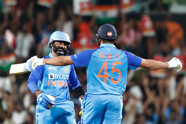 Dinesh Karthik finished the match with a six and four | Getty
