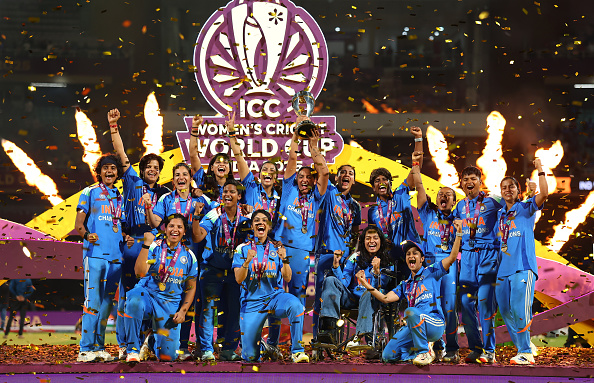 Indian women's team posing with the elusive World Cup trophy | Getty