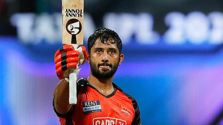SRH's Rahul Tripathi was Player of the Match for his 76 vs MI | BCCI-IPL