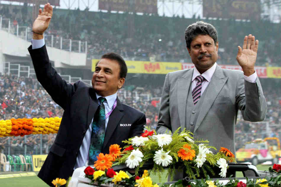 Sunil Gavaskar and Kapil Dev | Twitter