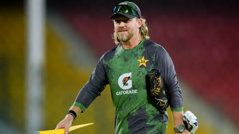 Shane McDermott has resigned from Pakistan fielding coach job recently | Getty