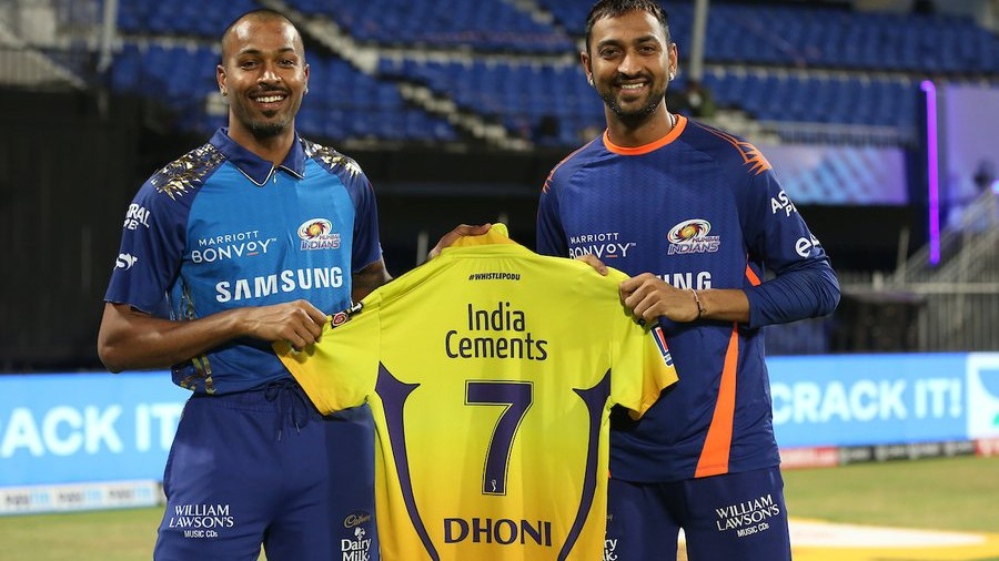 IPL 2020: MS Dhoni gifts his jersey to Pandya brothers; Hardik and Krunal share a photo with it