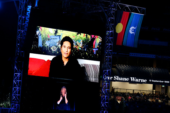 Sachin Tendulkar paying his tribute to Shane Warne during his memorial service at MCG | Getty