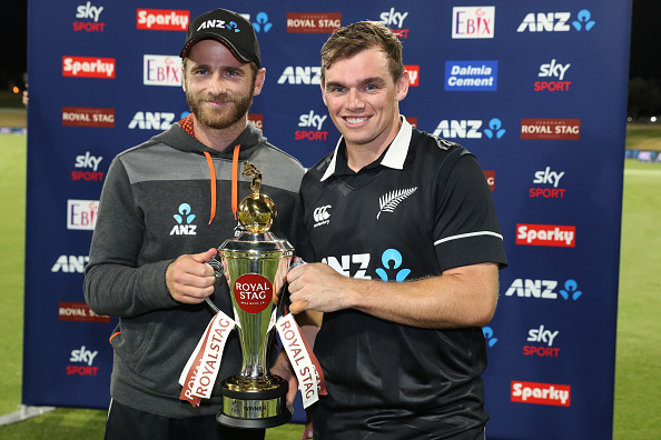 Kane Williamson and Tom Latham pose with trophy after 3-0 ODI series win over India | Getty
