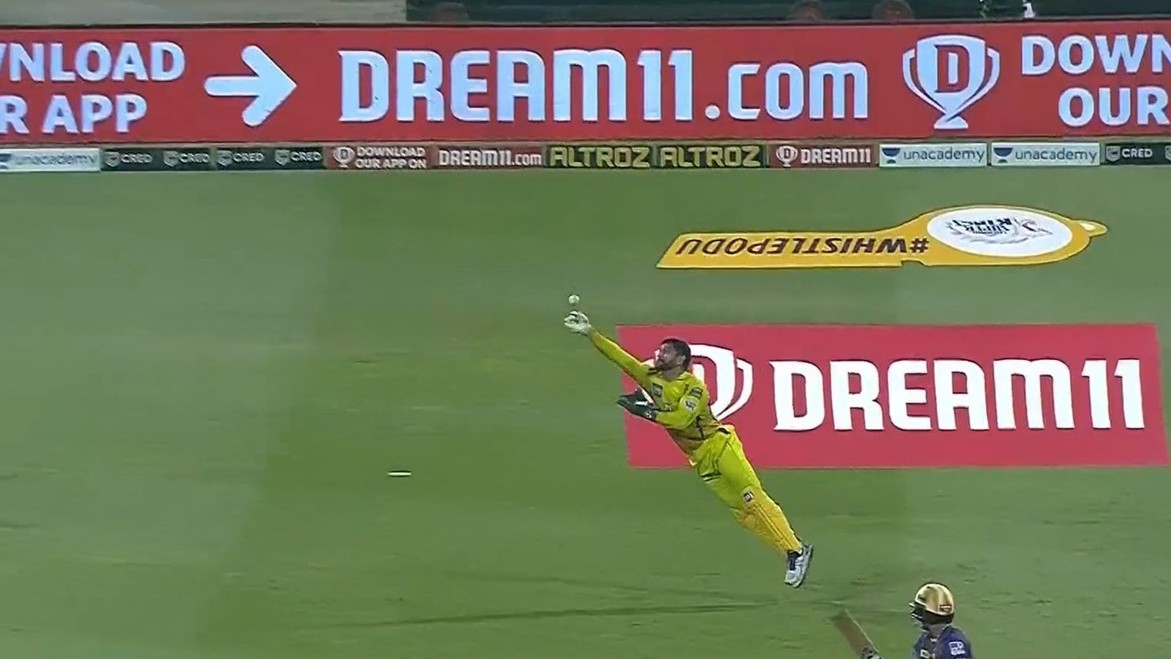 IPL 2020: WATCH – MS Dhoni takes a spectacular catch in second attempt to dismiss Shivam Mavi